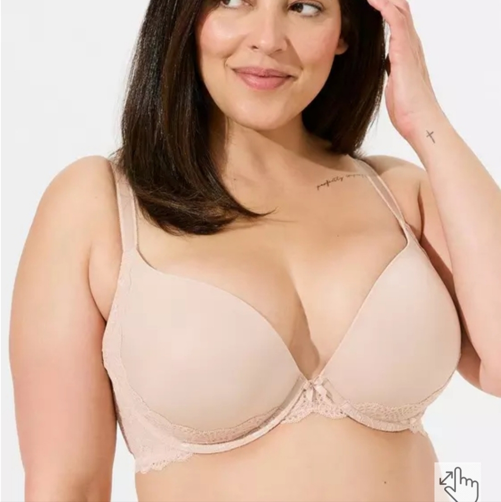 Torrid plunge pushup bra 38DD - Nude